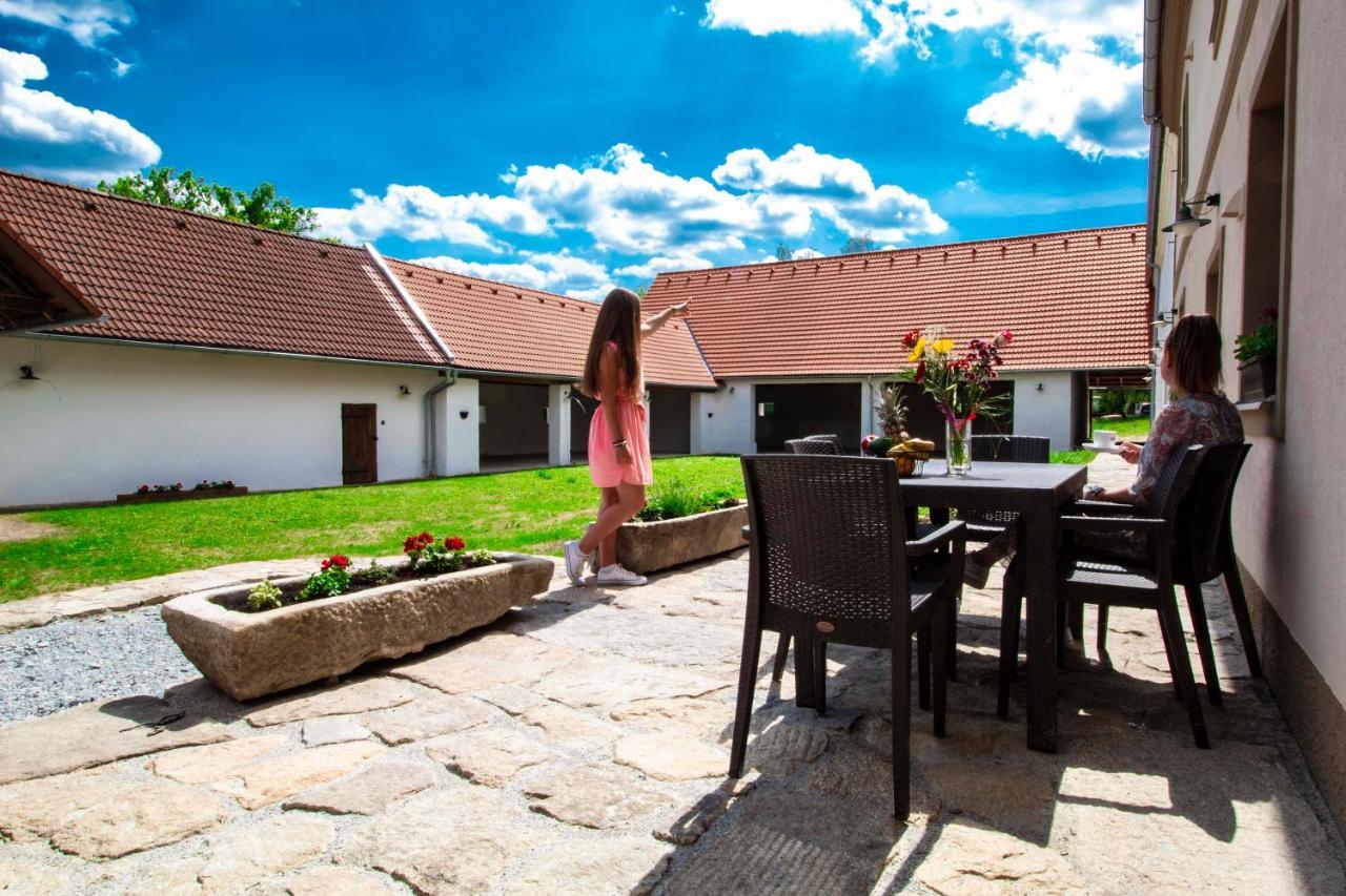 Residence Klazary U Zumberka - Terasove Apartmany Kamenna Buitenkant foto