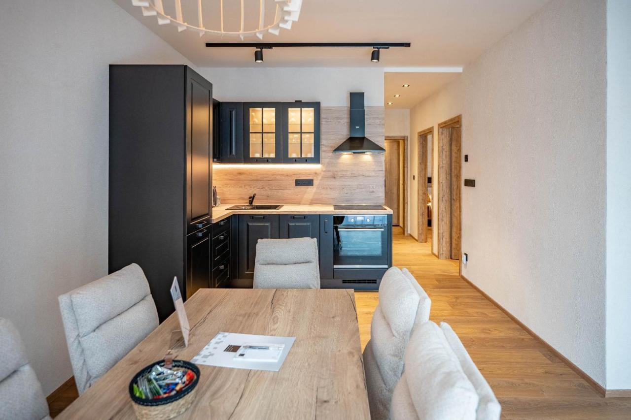 Residence Klazary U Zumberka - Terasove Apartmany Kamenna Buitenkant foto